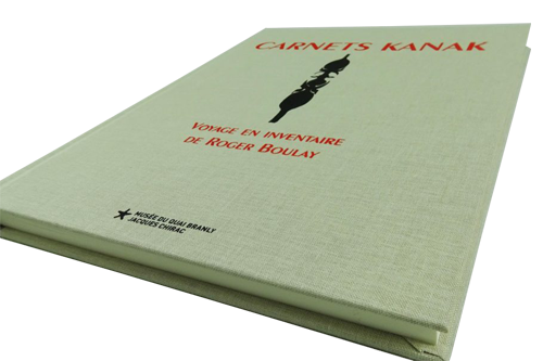 La couverture en tissu est un revêtement de choix pour les livres à couverture rigide.